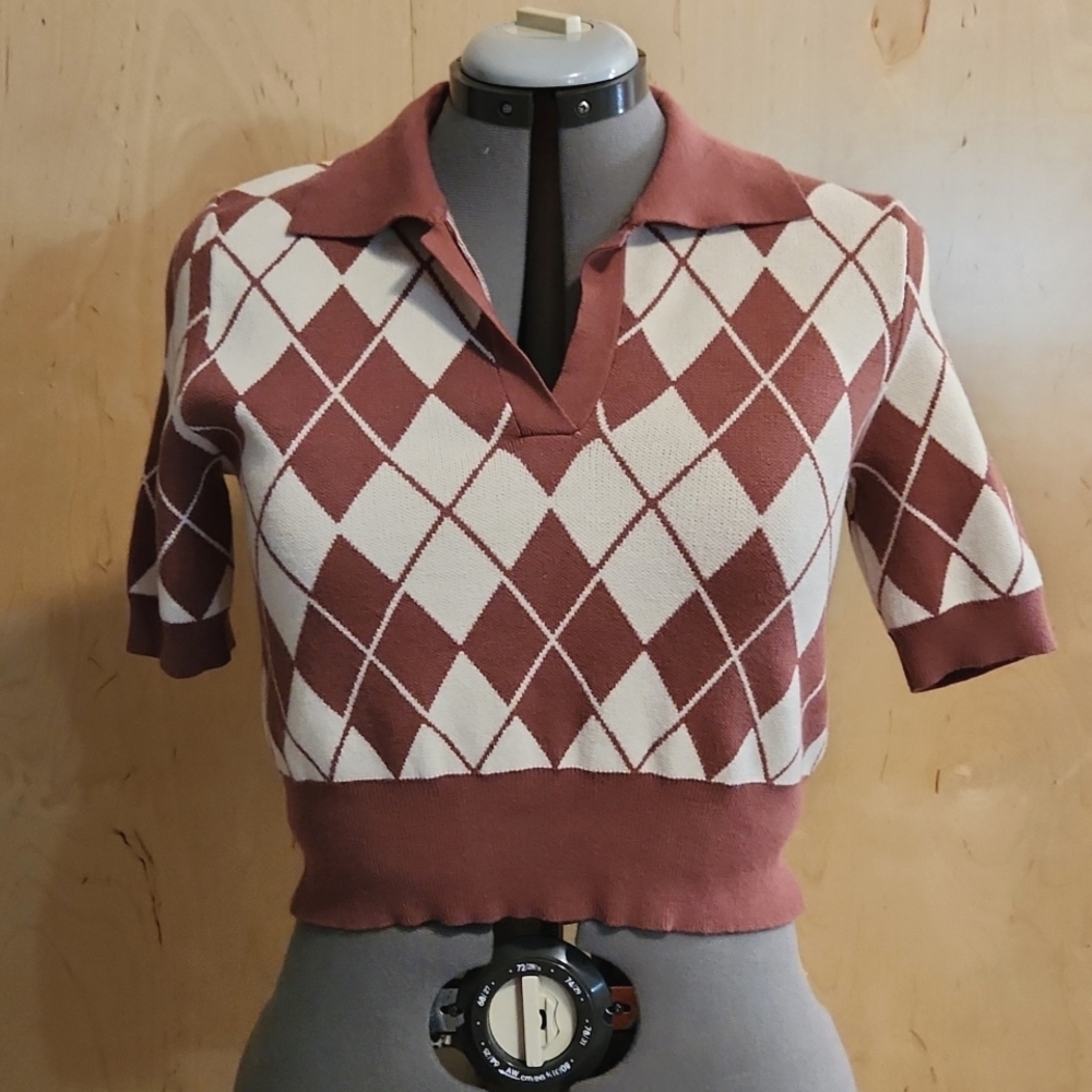 Cropped Argyle Top
